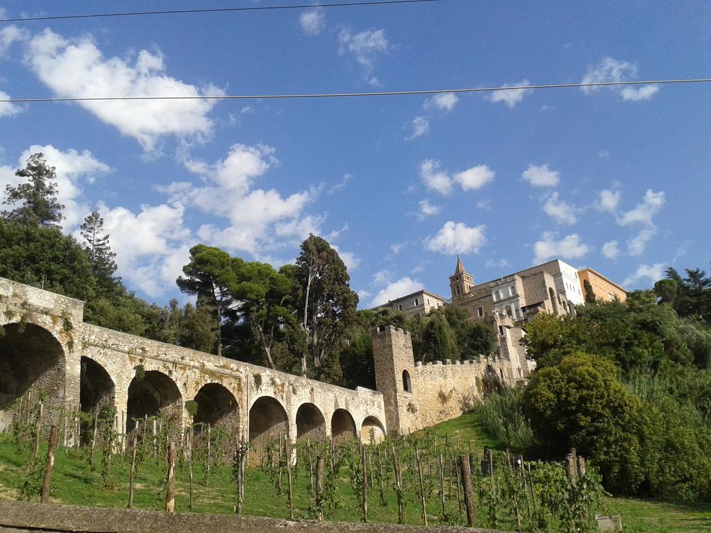 La Dimora Del Ghibellino Tivoli Exterior foto